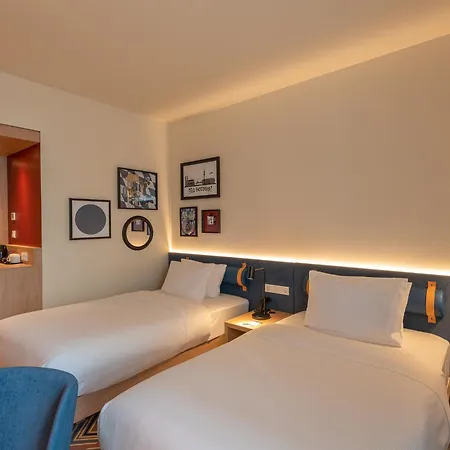 Hampton By Hilton North 3*