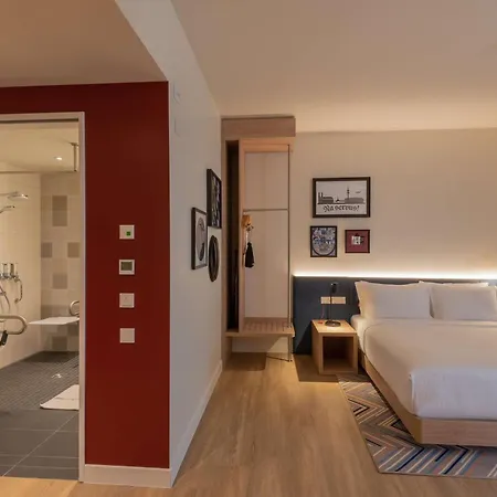 Hampton By Hilton North