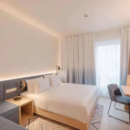 Hampton By Hilton North 酒店 3*