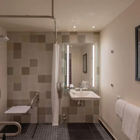 Hampton By Hilton North מלון מינכן