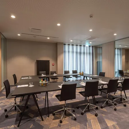 Hampton By Hilton North 3* Munich
