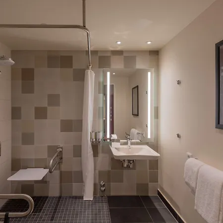 Hampton By Hilton North