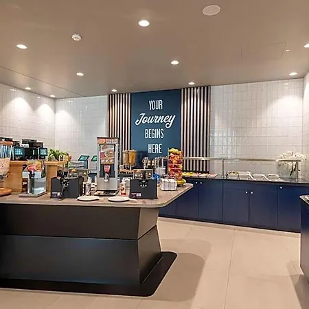 Hampton By Hilton North Hotel Munique