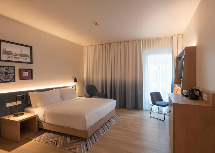 Hampton By Hilton North 3* München