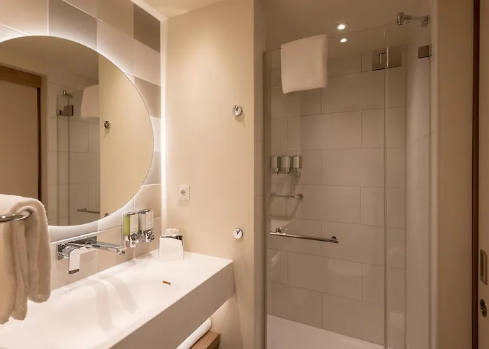 Hampton By Hilton North 3*