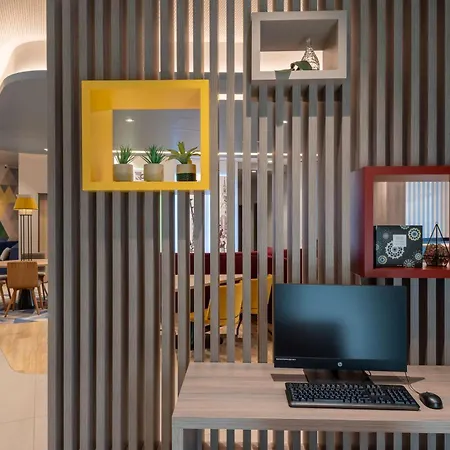 Hampton By Hilton North Отель