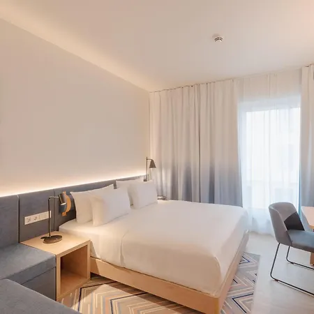 Hampton By Hilton North