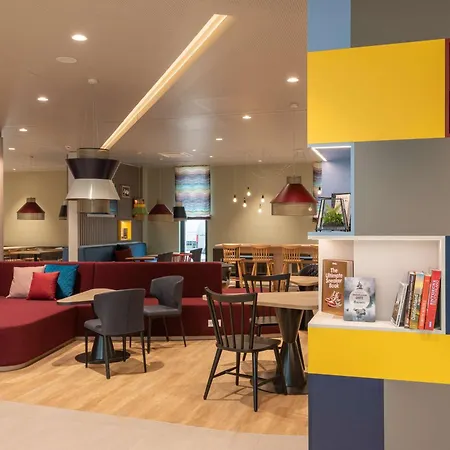Hampton By Hilton North 3*